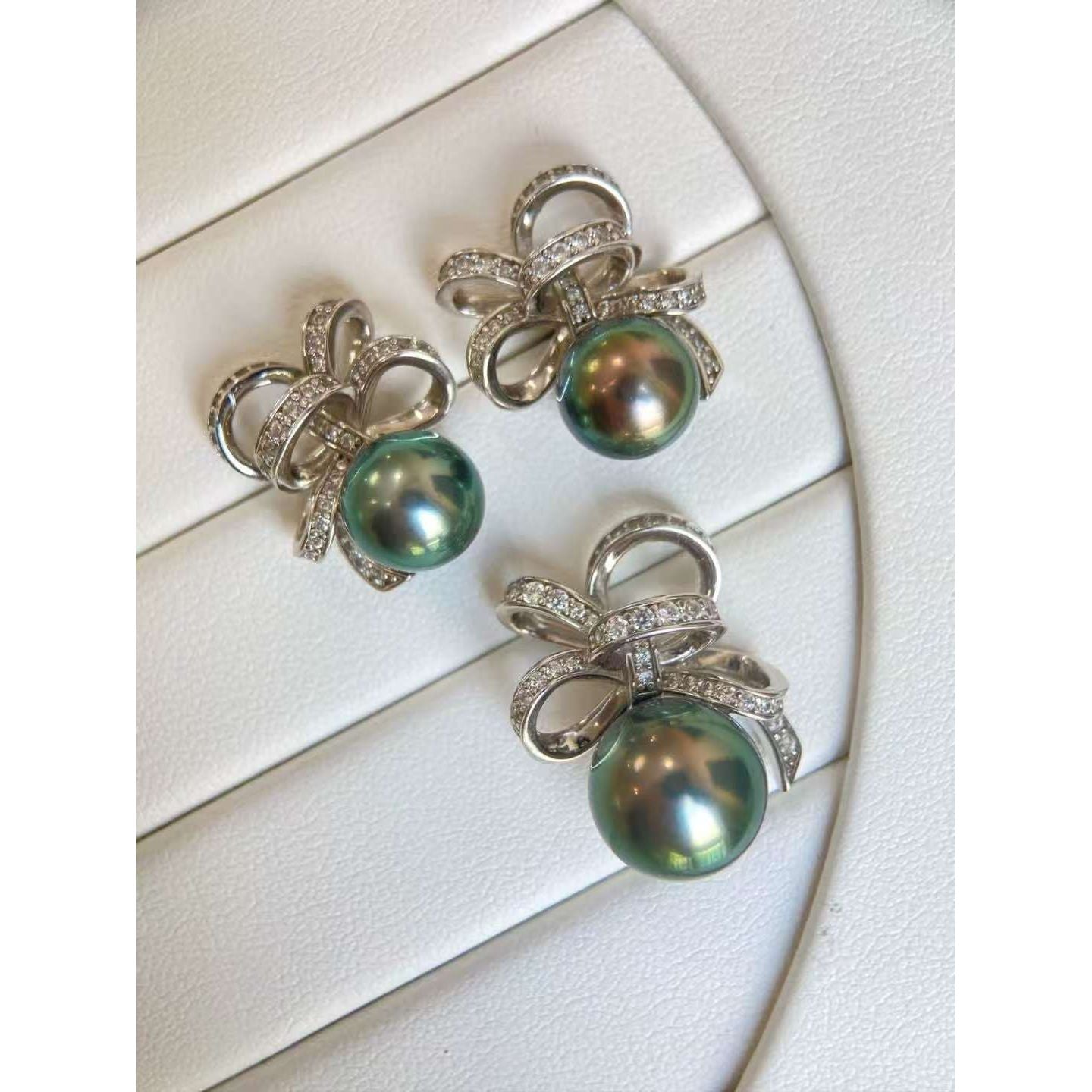 Peacock Green Tahitian Ribbon Bowknot Trio Set