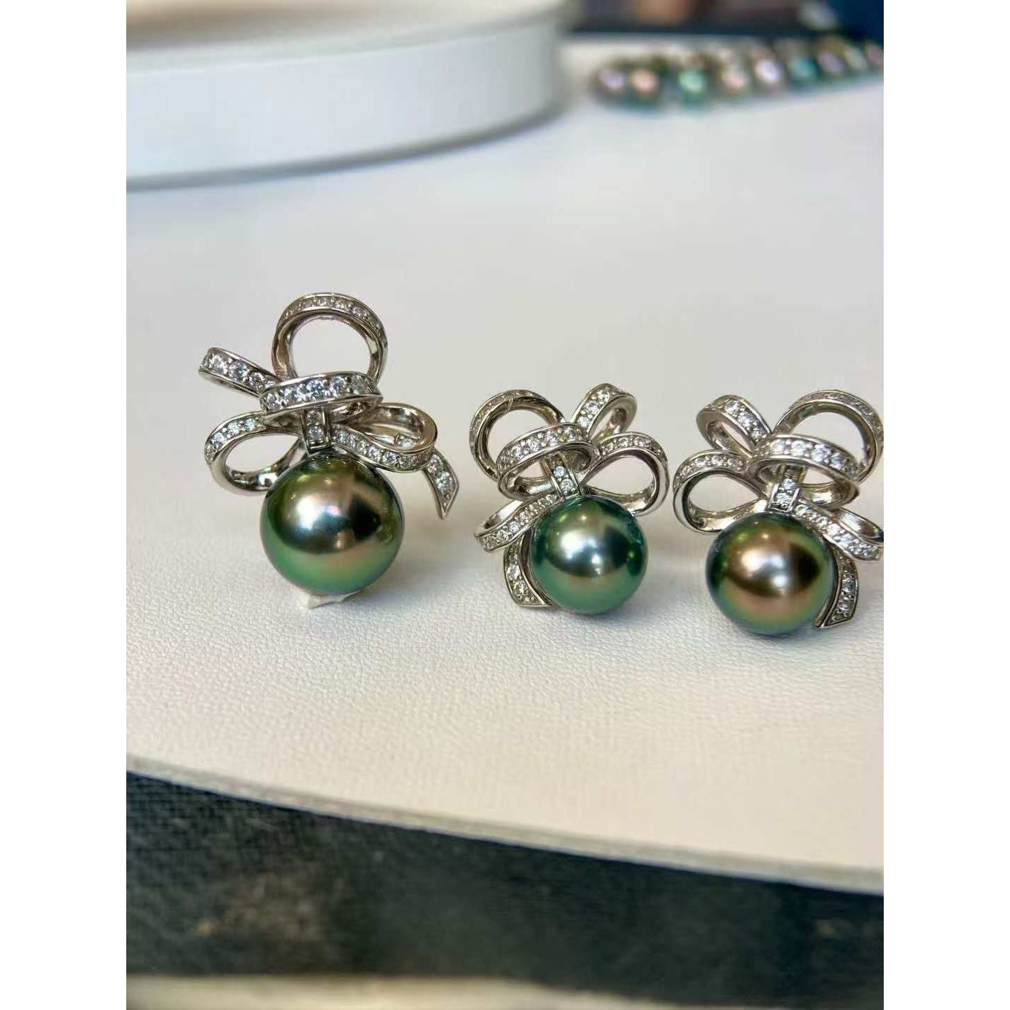 Peacock Green Tahitian Ribbon Bowknot Trio Set