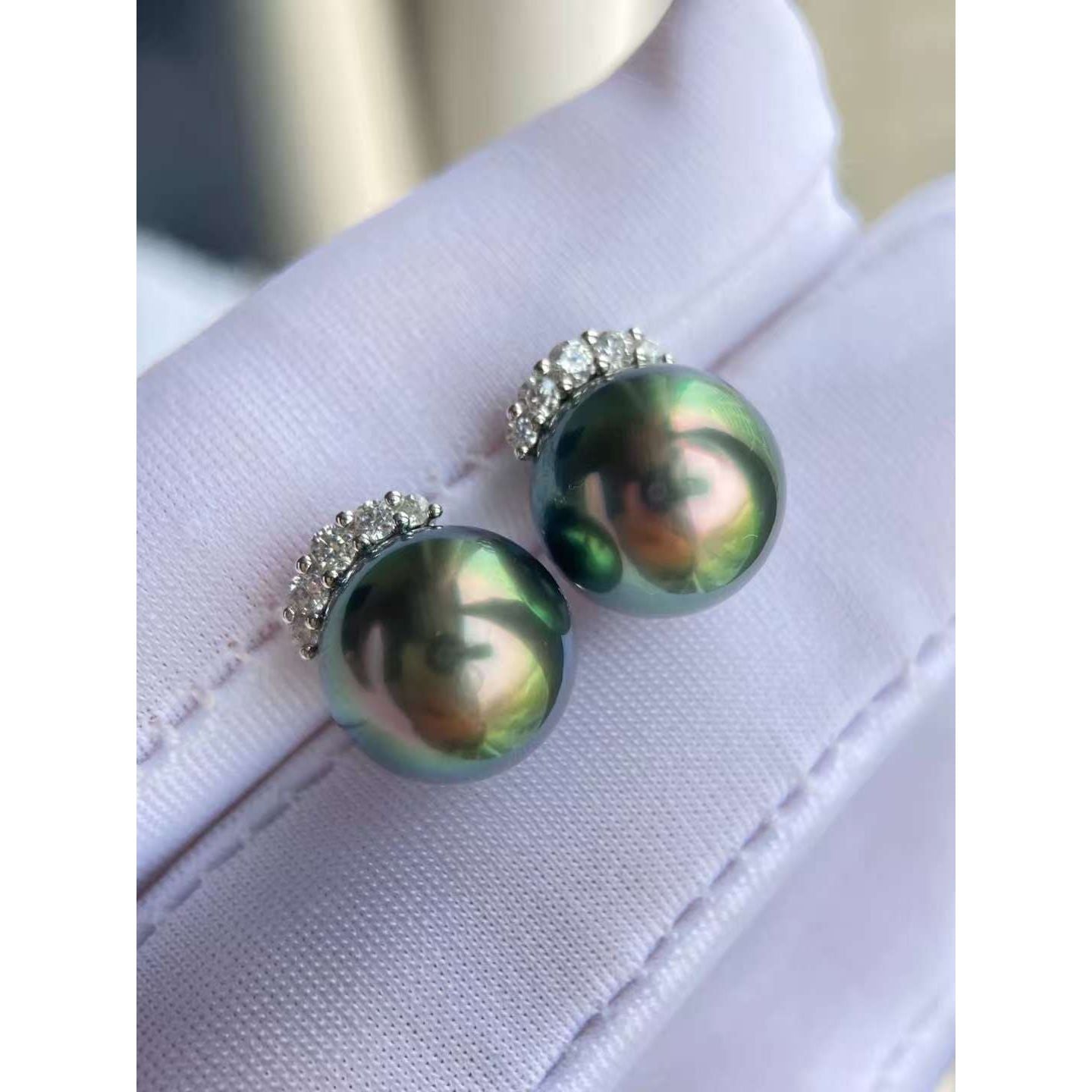 Peacock Green Tahitian Stud Earrings