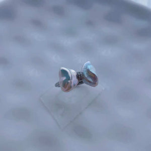 Aurora Bicolor Bow Keshi Pearl Ring