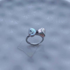 Aurora Bicolor Bow Keshi Pearl Ring