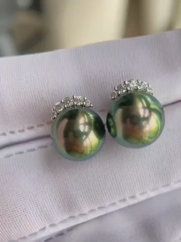 Peacock Green Tahitian Stud Earrings