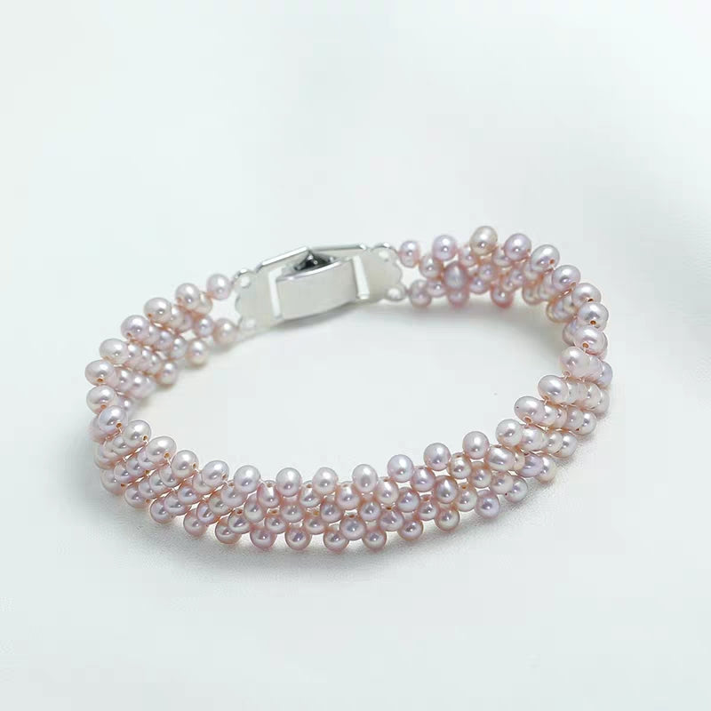 S115 Alça de mão trançada Pérola barroca de água doce cultivada (3,5-4mm). Conjunto de pulseira elástica