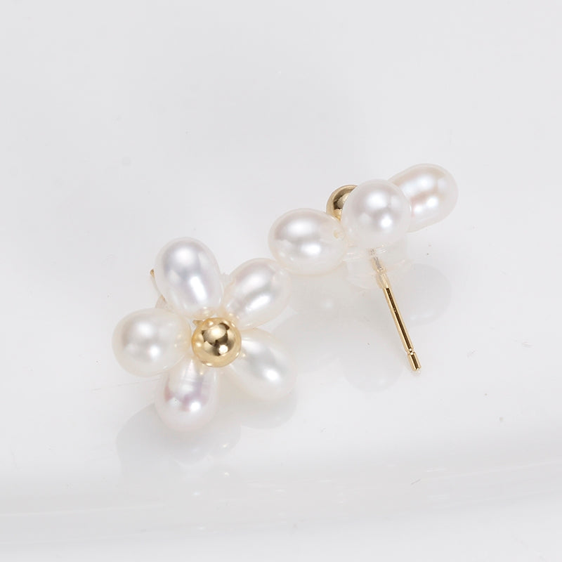 Oval Pearl Flower Earrings