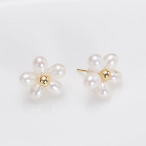 Oval Pearl Flower Earrings