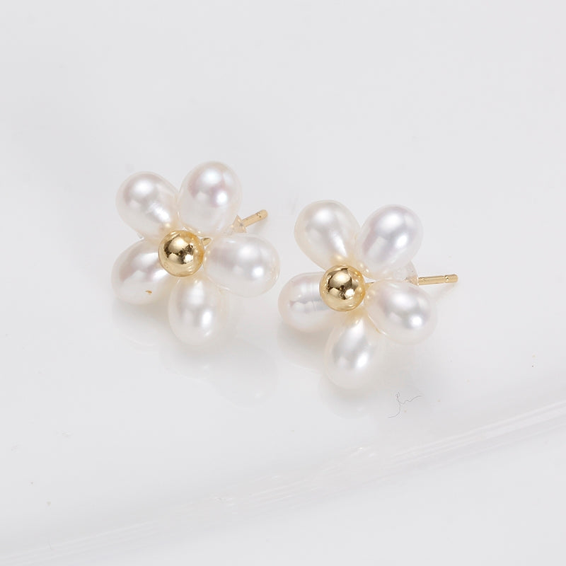 Oval Pearl Flower Earrings