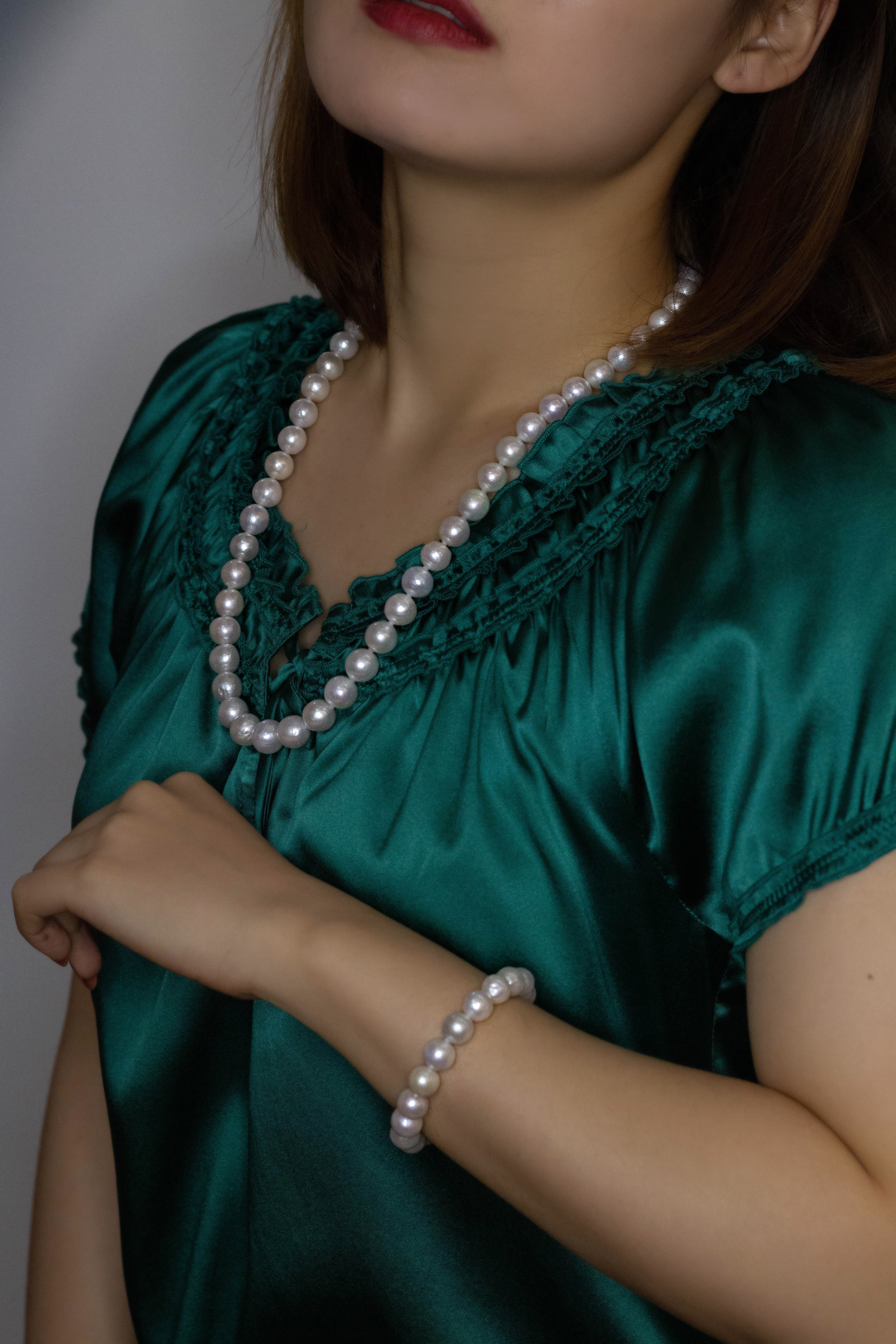 Collar clásico de perla y conjunto de pulsera- púrpura