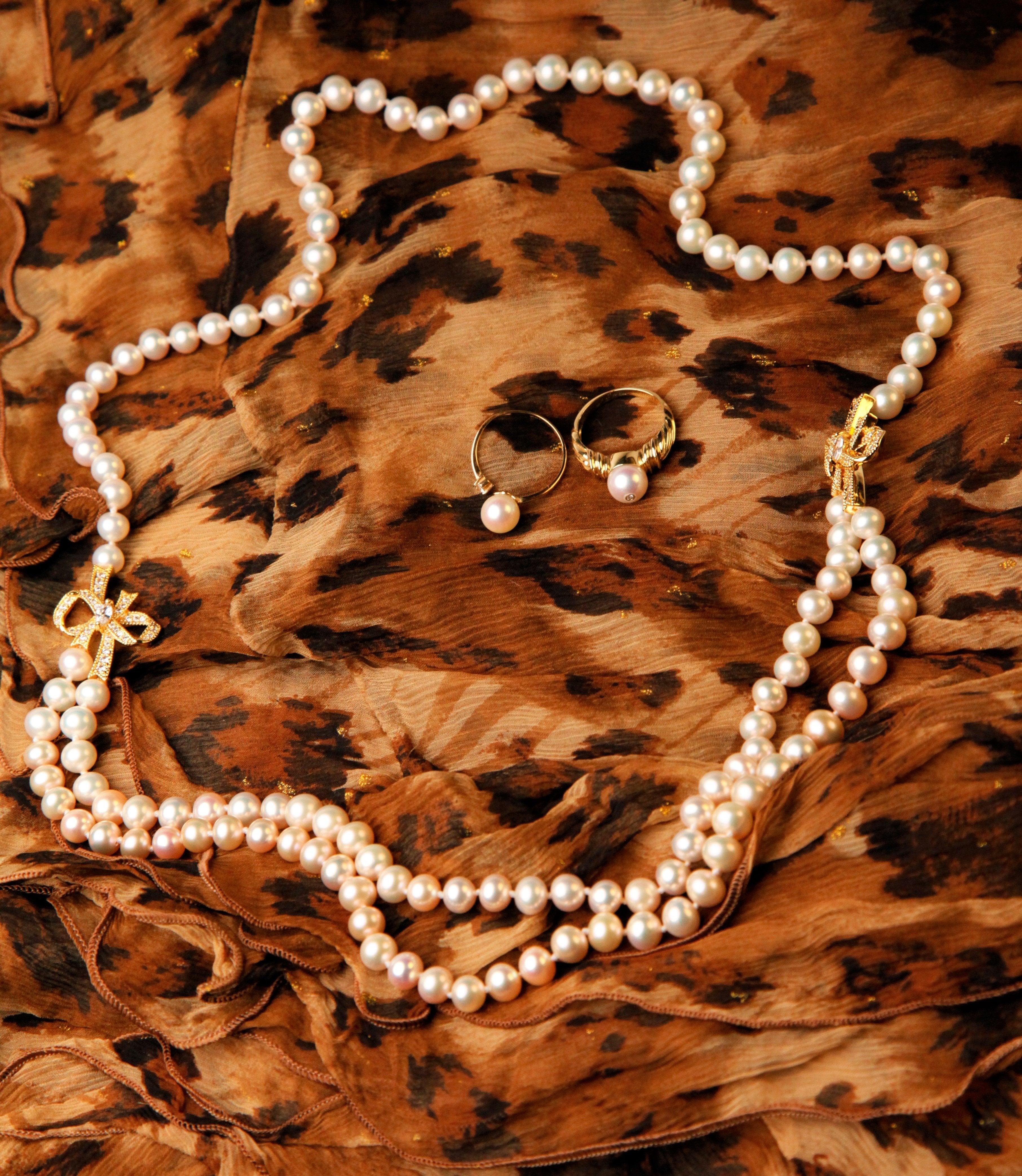 Pale Gold Pearl Necklace