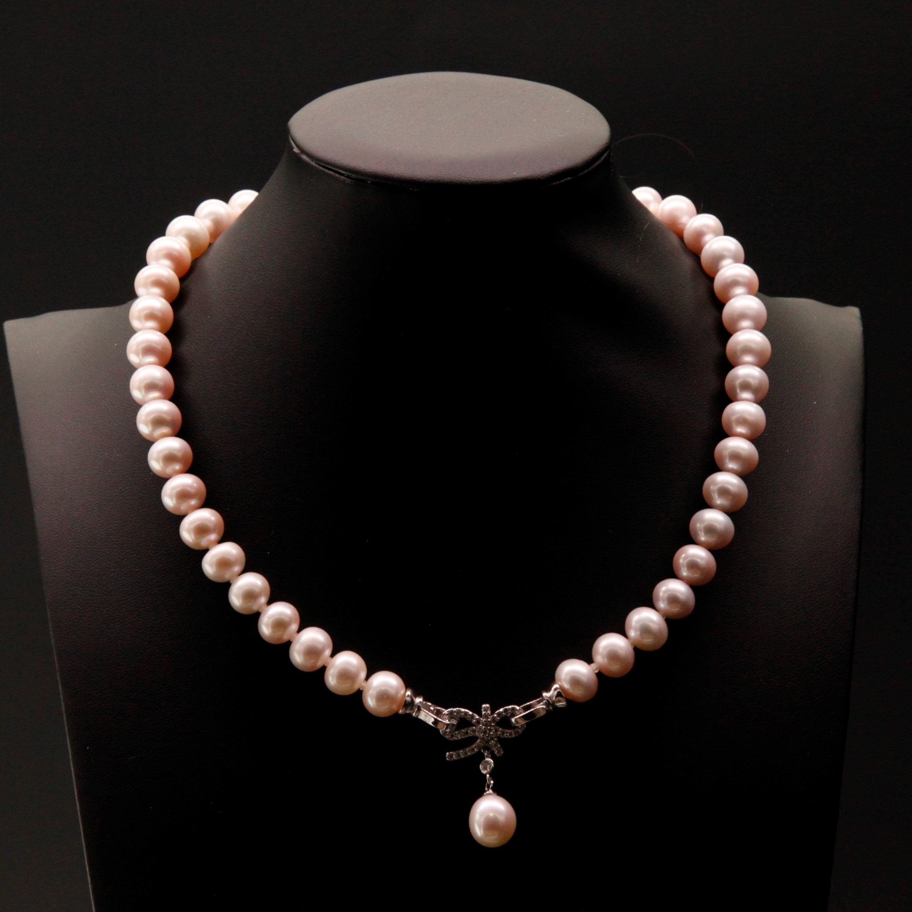 Beatrice Pearl Necklace