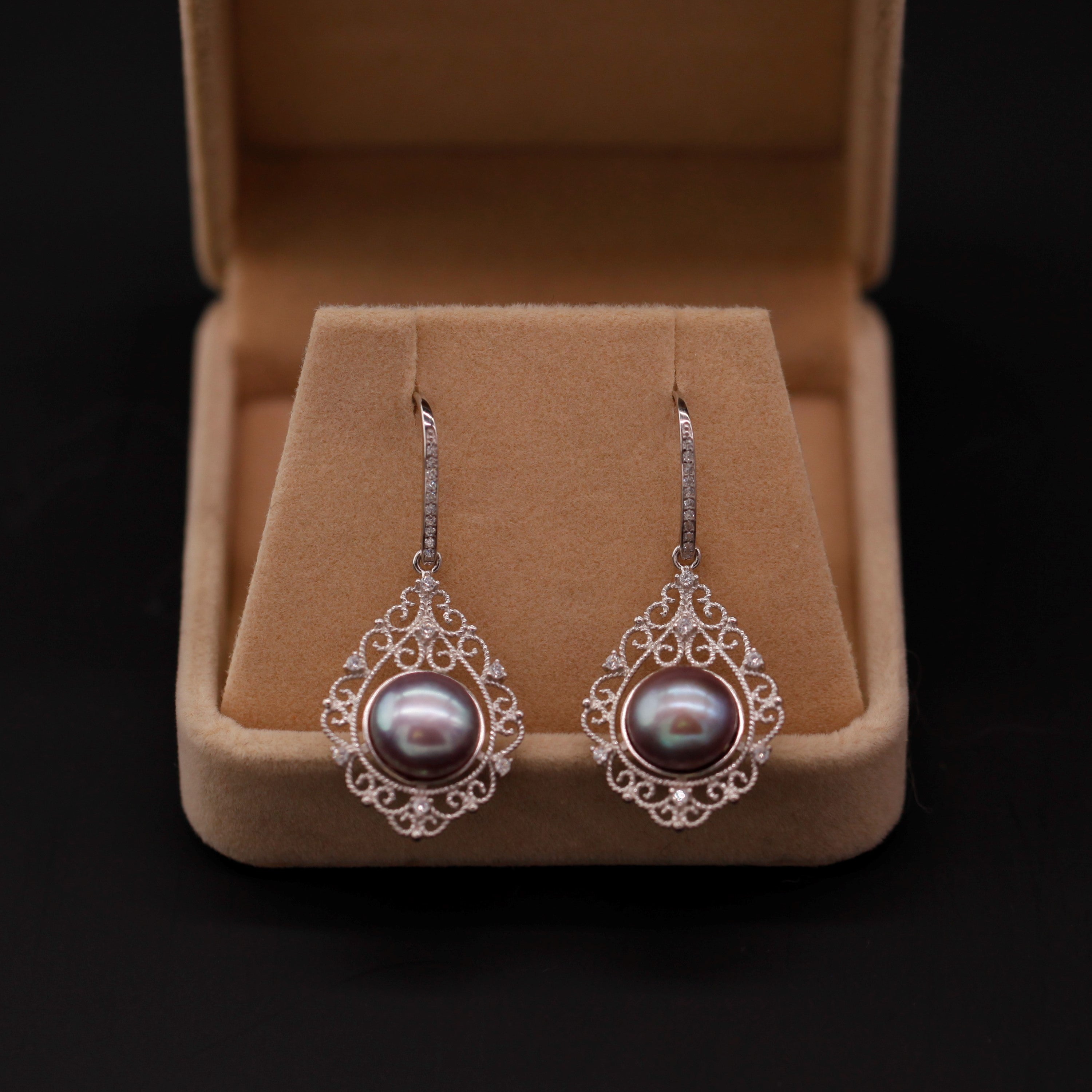 Retro Pearl Earrings