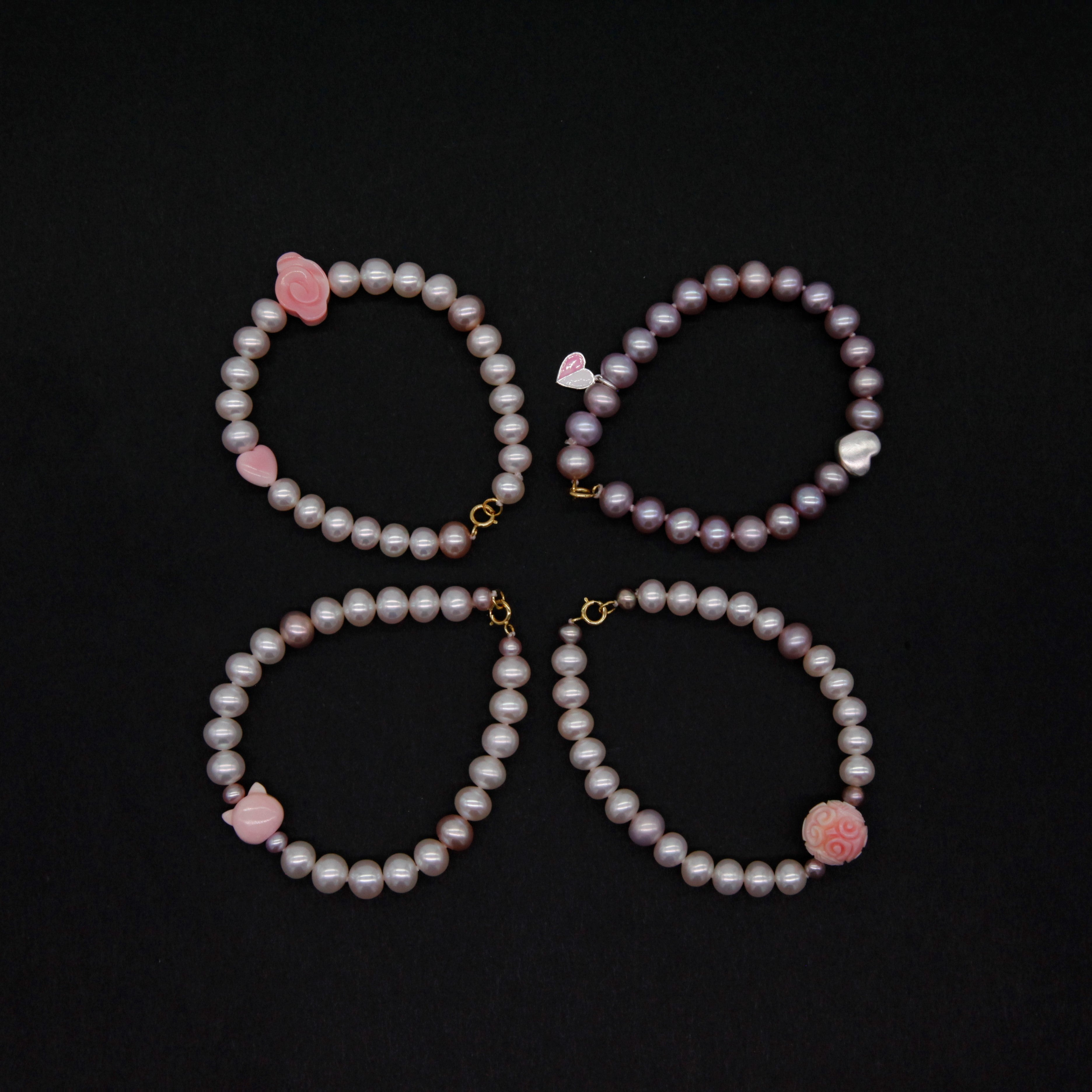 Pearl and Queen Conch Shell Charms Bracelet