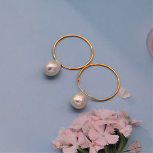 Teardrop Edison Pearl Hoop Earrings