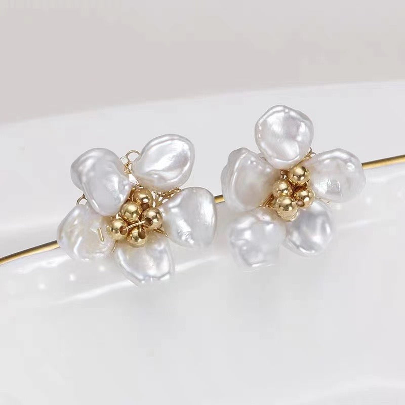 Flower Pearl Earrings