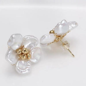 Flower Pearl Earrings