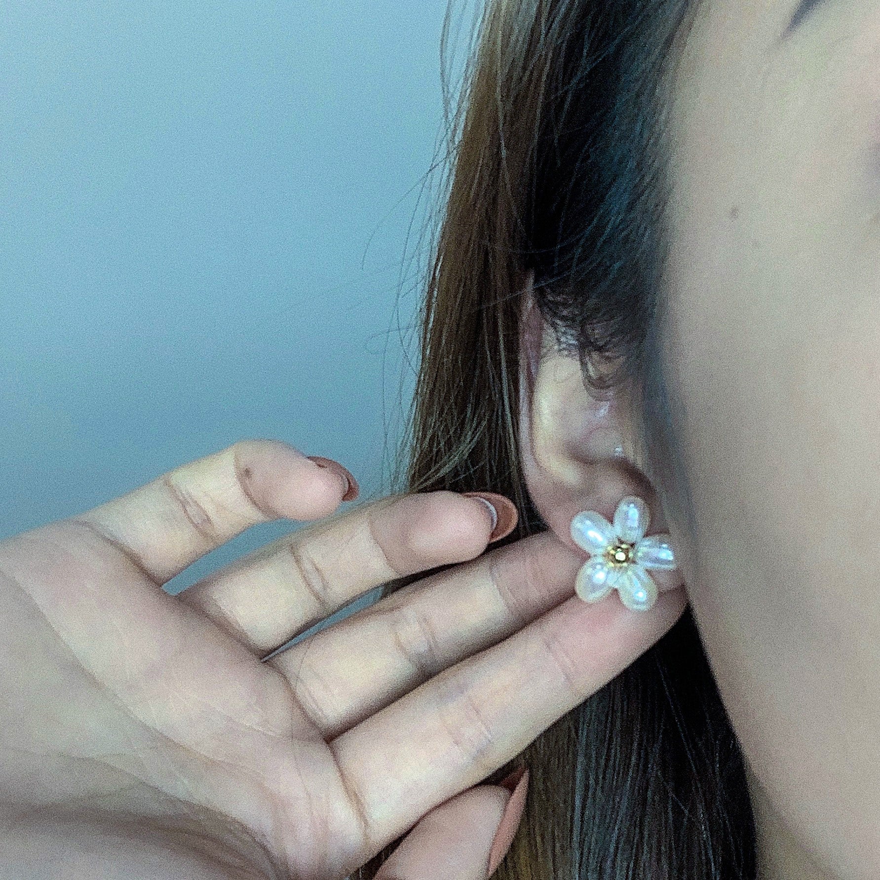 Oval Pearl Flower Earrings