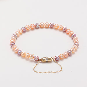 S115 Braided Hand Strap Cultured Freshwater Baroque Pearl (3.5-4mm) . Ensemble de bracelets Stretch